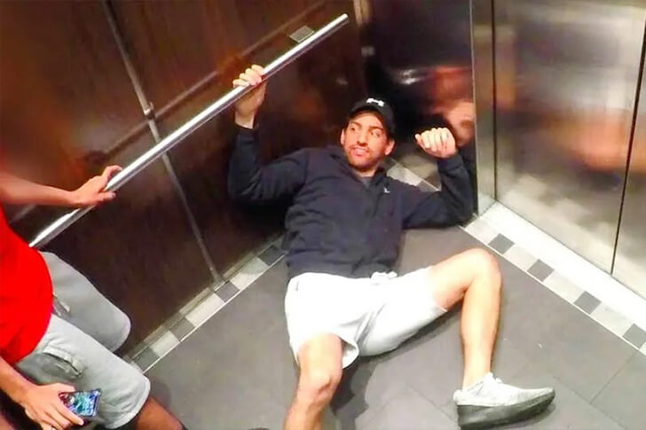 You Won T Believe These Weird Things That Were Caught On Elevator