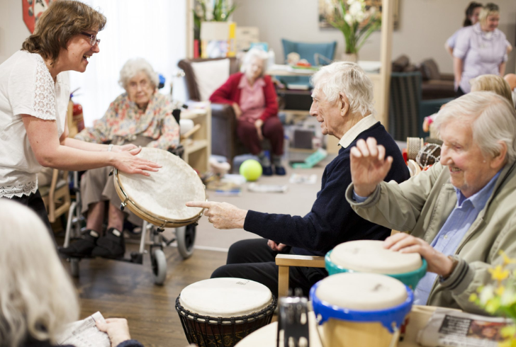 Group music therapy for dementia