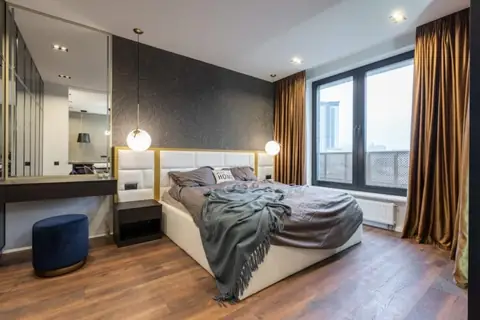 How to Transform a Tiny Bedroom Into a Dream Closet