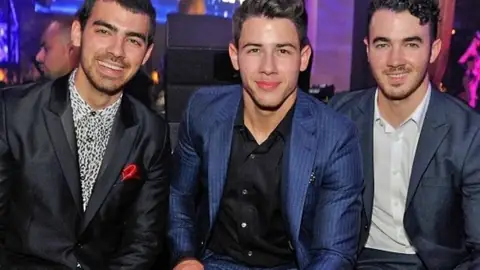 Here’s One of the Most Envy-Inducing Vacations of the Jonas Brothers this Year with their Loved Ones