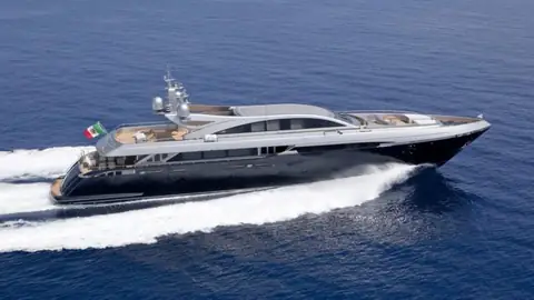 Falco 24 Sports Yacht: Another Invention by Codecasa