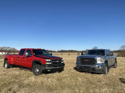 How Far Can You Push Your Odometer? This Guy’s Two Trucks Have a Combined Total of 1.5 Million Miles and Still Counting