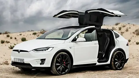 10 Insanely Expensive Electric Cars That Are Not Tesla — Are They Worth It?