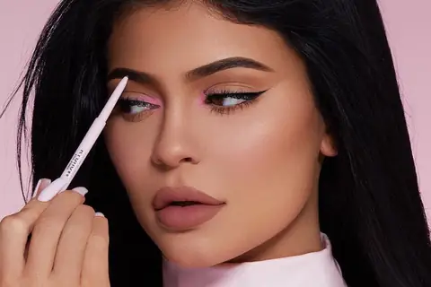 Finally, a Billionaire! Kylie Jenner Sells Half of Her Company, Accepting Payment in a Very Unusual Form