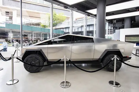 The Tesla Cybertruck: A Peek Into the Interior