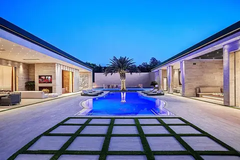 The First House Kylie Jenner Owned Is On The Market Again- And It Looks Magnificent