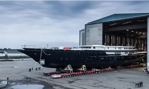 Jeff Bezos’s Super Yacht Will Witness the Demolition Of A Historic Landmark