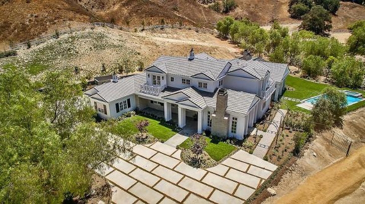 The First House Kylie Jenner Owned Is On The Market Again- And It Looks ...