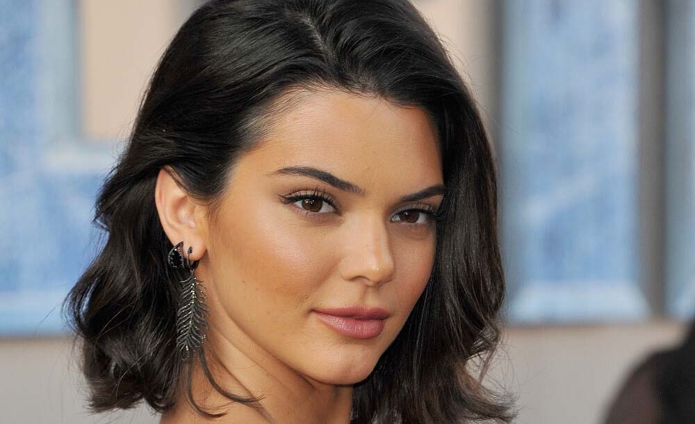 Kendall Jenner Recalls Time She Got a $250,000 Gift from a Total ...